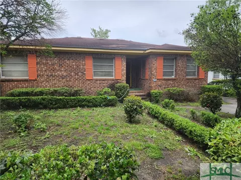 1830 Stuyvesant St, Savannah, GA 31405