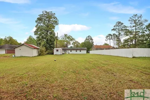108 E 1st St, Springfield, GA 31329 photo 32
