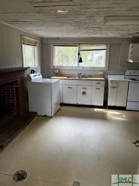 203 Sixth Ave, Guyton, GA 31312 photo 2