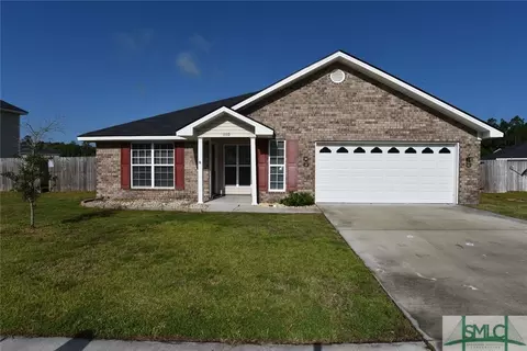 1110 Creekside Cir, Hinesville, GA 31313