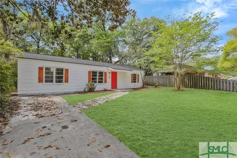 2201 Vicksburg Dr, Savannah, GA 31404