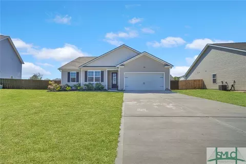 203 Hogan Dr, Richmond Hill, GA 31324