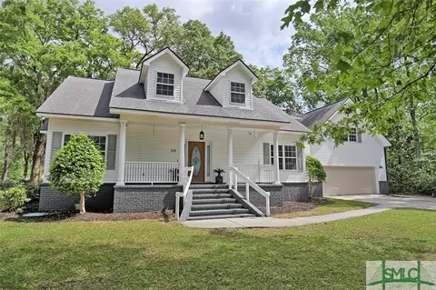 115 Sterling Woods Dr, Richmond Hill, GA 31324