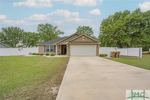 117 3rd St S, Guyton, GA 31312