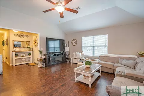 117 3rd St S, Guyton, GA 31312 photo 4