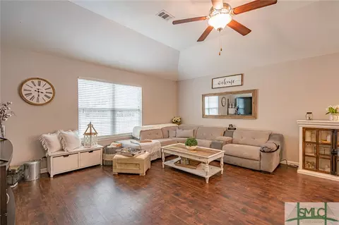 117 3rd St S, Guyton, GA 31312 photo 3