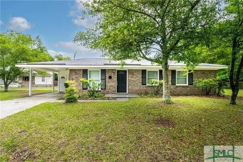 102 Forrest Ave, Savannah, GA 31404