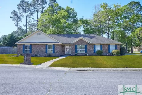 521 Bennington Ct, Hinesville, GA 31313
