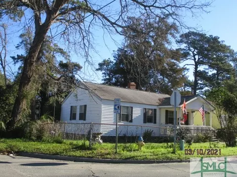 2104 Greenwood St, Savannah, GA 31404
