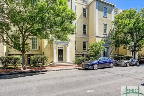 334 W Jones St, Savannah, GA 31401