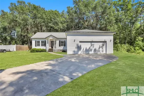 162 Calico Ct, Midway, GA 31320
