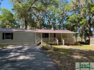 357 Lakeside Way, Midway, GA 31320
