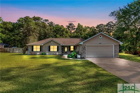 863 Flora Ellen St, Hinesville, GA 31313