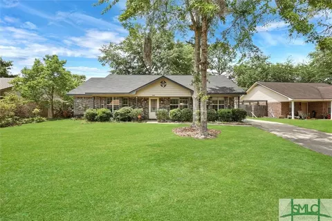 1104 Tomahawk Trl, Hinesville, GA 31313