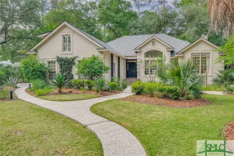 2 Belton Ln, Savannah, GA 31411