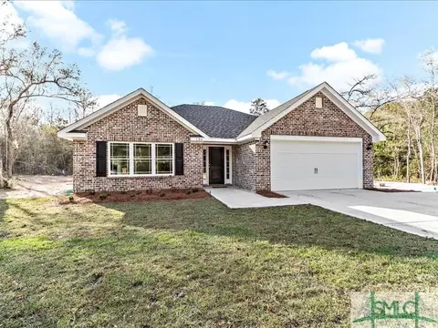 526 Azalea St, Hinesville, GA 31313