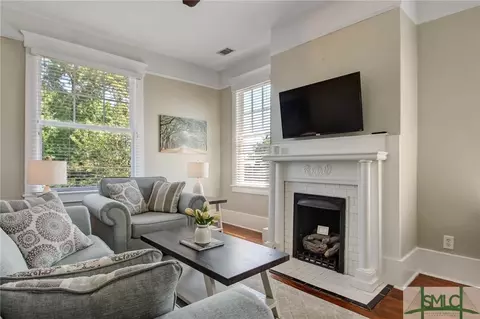 315 E 38th St #B, Savannah, GA 31401