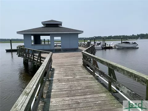 122 Full Moon Ln, Savannah, GA 31406