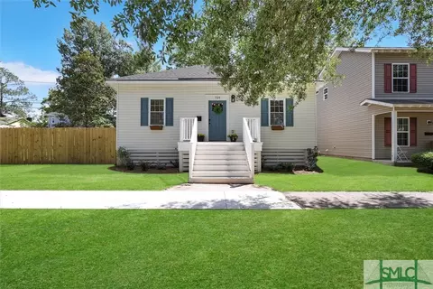 729 E 37th St, Savannah, GA 31401