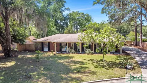 105 Cromwell Ct, Savannah, GA 31410