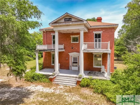 503 N Ash St, Springfield, GA 31329