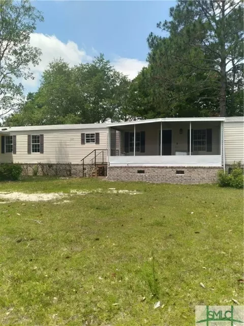 110 Cypress Bay Loop Rd, Pembroke, GA 31321