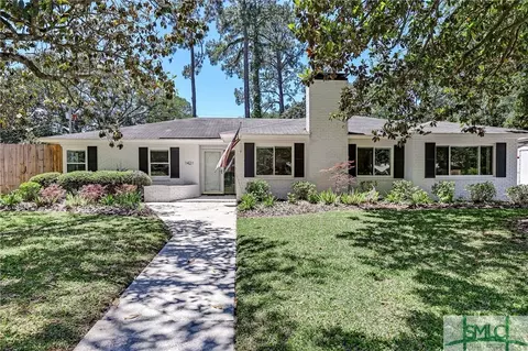 1421 S Camden Cir, Savannah, GA 31406