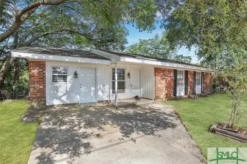 311 S Claxton Ave, Claxton, GA 30417