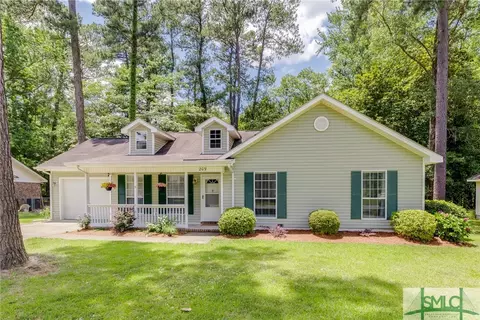 209 Woodbury Ln, Rincon, GA 31326