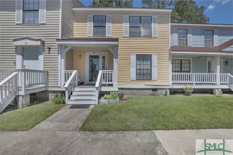 912 Pineland Ave #11, Hinesville, GA 31313