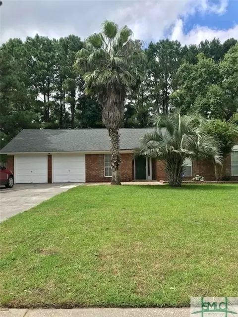 71 Cut Off Dr, Richmond Hill, GA 31324