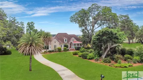 2441 NE Coopers Point Dr, Townsend, GA 31331