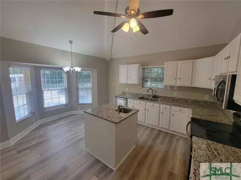 222 Bonaventure Rd, Thunderbolt, GA 31404 photo 3