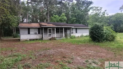 131 Smiley Ln, Riceboro, GA 31323