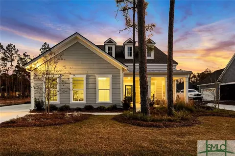 308 Mandeville Dr, Richmond Hill, GA 31324