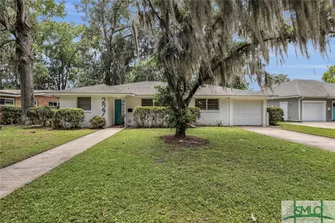 227 Kensington Dr, Savannah, GA 31405