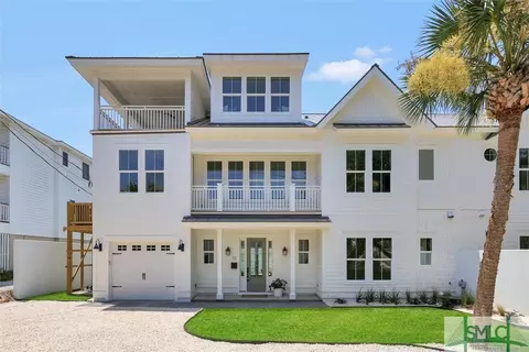 13 9th Ter, Tybee Island, GA 31328