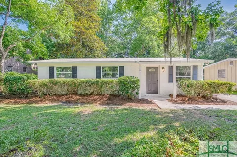 2246 Vicksburg Dr, Savannah, GA 31404