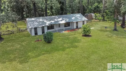19 Windy Oaks Ct, Midway, GA 31320