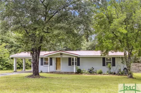 103 N Walnut St, Bloomingdale, GA 31302