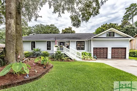 17 Vista Point Dr, Savannah, GA 31406