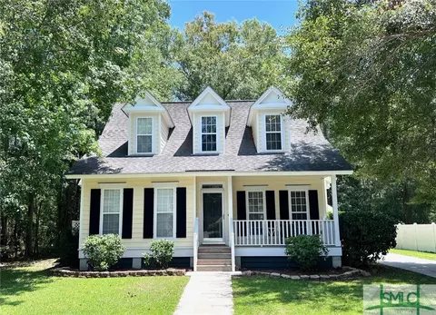 19 Cottage Ct, Richmond Hill, GA 31324