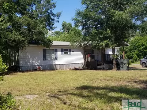 247 Walker Ln, Jesup, GA 31546