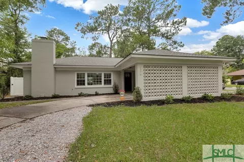 2375 Pinetree Rd, Savannah, GA 31404