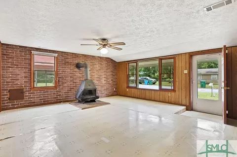 207 3rd St, Rincon, GA 31326 photo 3