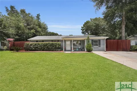 4 Sapelo Rd, Savannah, GA 31410