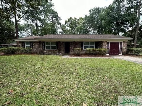 16 Keystone Dr, Savannah, GA 31406
