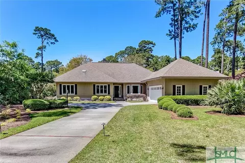 2 Button Bush Ln, Savannah, GA 31411
