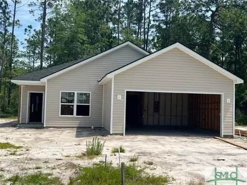 714 Mill Creek Cir, Hinesville, GA 31313