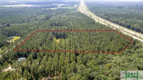 5689 N Old Groveland Rd W, Pembroke, GA 31321
